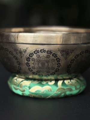 Special Hand Carved Hammered Singing Bowl - 4